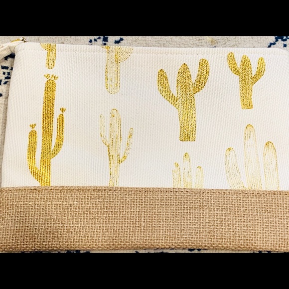 Gold and beige cactus pouch - Picture 2 of 7